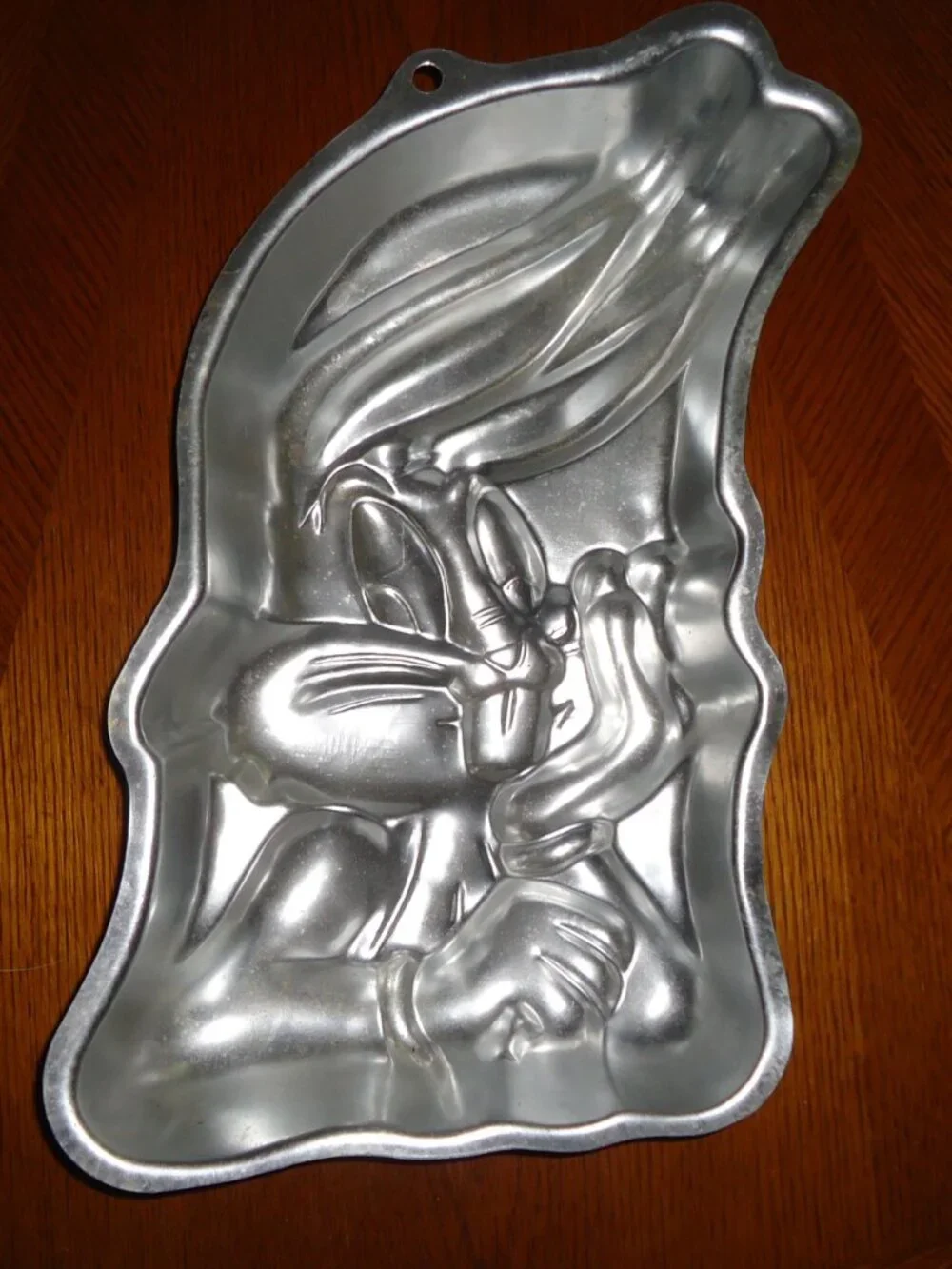 Wilton Cake Pan Vintage Bugs Bunny 3D Licensed 2001 RETIRED
